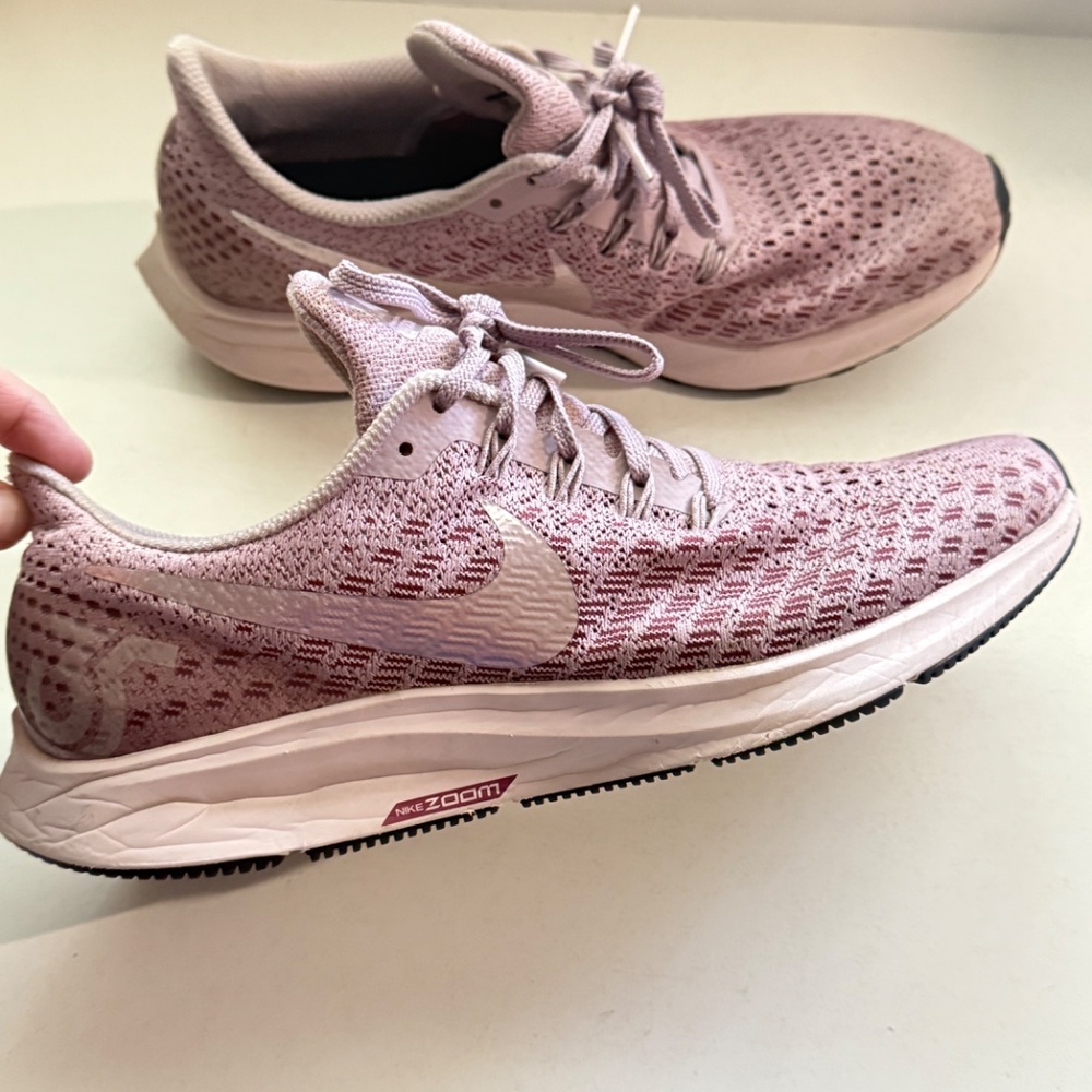 Women's Nike Zoom Pegasus 35 Running Shoes, Size 9.5 - Picture 1 of 8